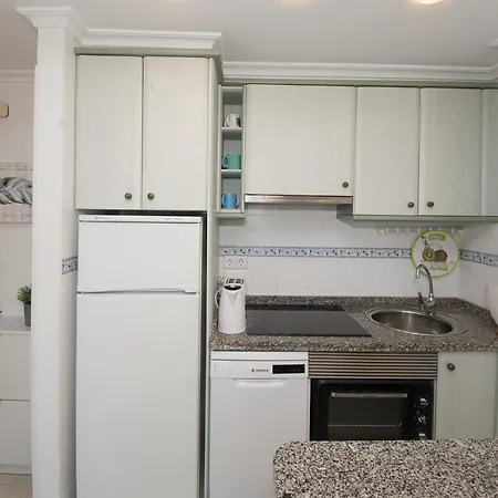 Z-39C Sea Views, 1 Bedroom, Glazed Terrace And Free Wi-Fi *